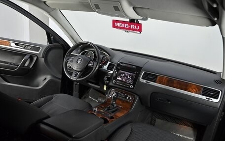 Volkswagen Touareg III, 2012 год, 2 049 000 рублей, 7 фотография