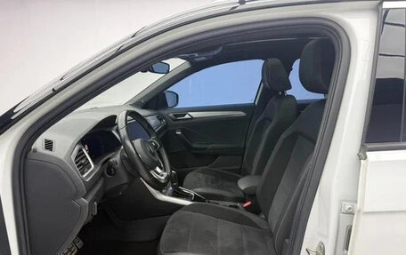 Volkswagen T-Roc I, 2022 год, 1 650 000 рублей, 8 фотография