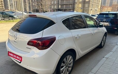 Opel Astra J, 2011 год, 650 000 рублей, 6 фотография