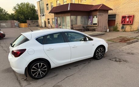 Opel Astra J, 2011 год, 799 000 рублей, 5 фотография