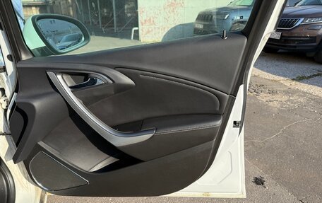 Opel Astra J, 2011 год, 799 000 рублей, 27 фотография