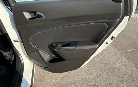 Opel Astra J, 2011 год, 799 000 рублей, 23 фотография