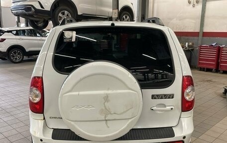 Chevrolet Niva I рестайлинг, 2019 год, 699 900 рублей, 4 фотография
