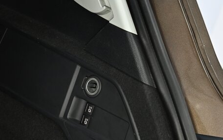 Volkswagen Touareg III, 2011 год, 2 099 000 рублей, 17 фотография