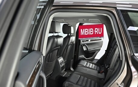 Volkswagen Touareg III, 2011 год, 2 099 000 рублей, 16 фотография