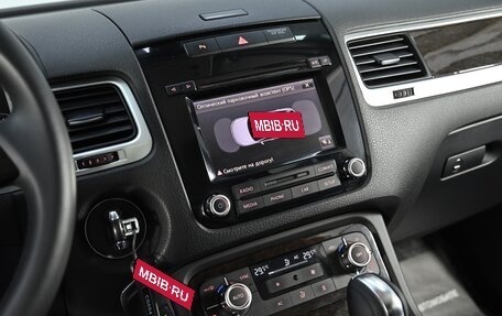 Volkswagen Touareg III, 2011 год, 2 099 000 рублей, 9 фотография