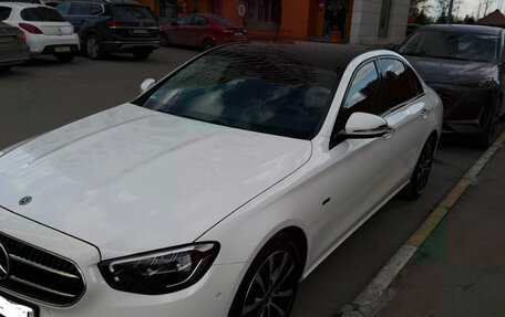Mercedes-Benz E-Класс, 2020 год, 4 500 000 рублей, 1 фотография