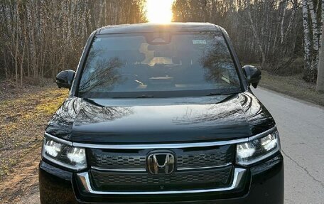 Honda Stepwgn, 2022 год, 2 100 000 рублей, 1 фотография