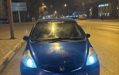 Honda Fit III, 2003 год, 135 000 рублей, 1 фотография