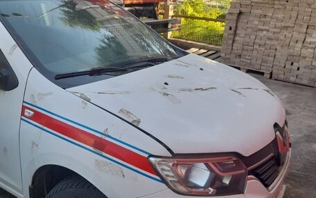 Renault Logan II, 2019 год, 140 000 рублей, 1 фотография