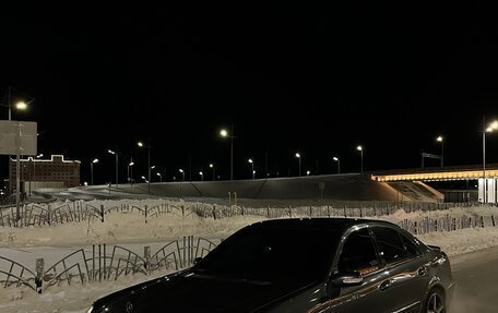 Mercedes-Benz E-Класс, 2002 год, 580 000 рублей, 1 фотография