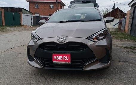 Toyota Yaris, 2020 год, 1 200 000 рублей, 1 фотография