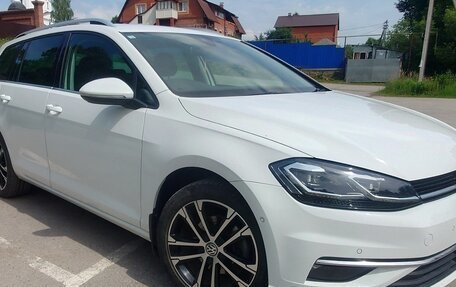Volkswagen Golf VII, 2019 год, 1 450 000 рублей, 3 фотография