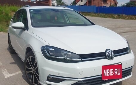 Volkswagen Golf VII, 2019 год, 1 450 000 рублей, 2 фотография