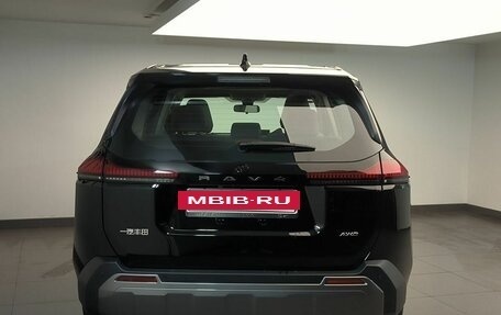 Toyota RAV4, 2025 год, 4 670 000 рублей, 6 фотография