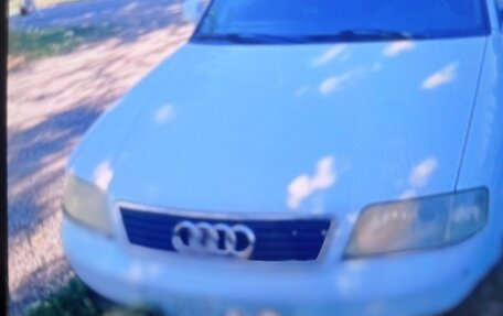 Audi A6, 2000 год, 300 000 рублей, 1 фотография