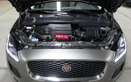 Jaguar E-Pace, 2018 год, 2 095 000 рублей, 9 фотография