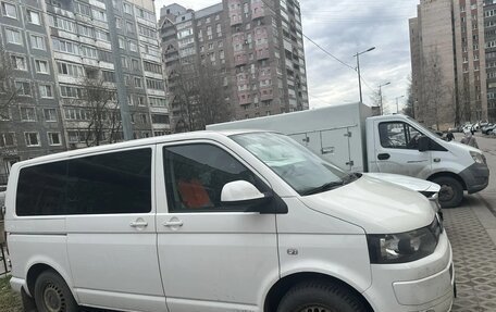 Volkswagen Caravelle T5, 2013 год, 1 500 000 рублей, 3 фотография