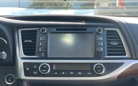 Toyota Highlander III, 2015 год, 3 410 000 рублей, 16 фотография