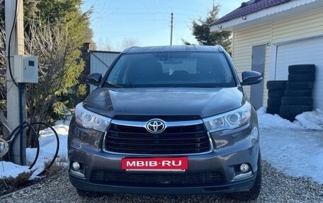 Toyota Highlander III, 2015 год, 3 410 000 рублей, 20 фотография