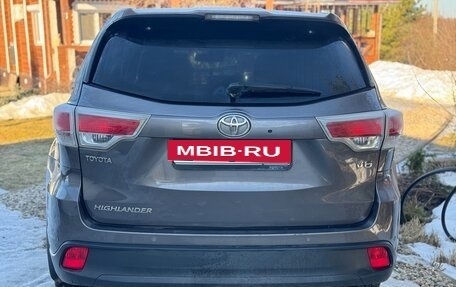 Toyota Highlander III, 2015 год, 3 410 000 рублей, 21 фотография