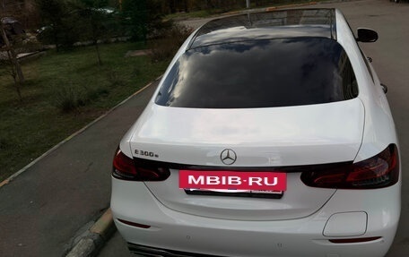 Mercedes-Benz E-Класс, 2020 год, 4 500 000 рублей, 7 фотография