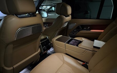 Land Rover Range Rover IV рестайлинг, 2022 год, 21 000 000 рублей, 4 фотография