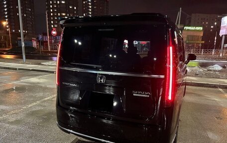 Honda Stepwgn, 2022 год, 2 100 000 рублей, 5 фотография