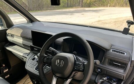 Honda Stepwgn, 2022 год, 2 100 000 рублей, 8 фотография