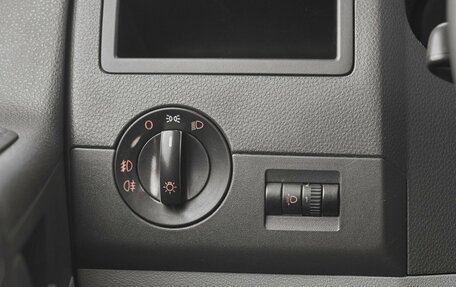 Volkswagen Caravelle T5, 2010 год, 1 499 000 рублей, 11 фотография