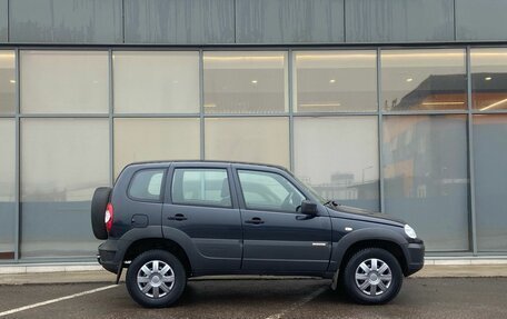 Chevrolet Niva I рестайлинг, 2017 год, 599 000 рублей, 3 фотография