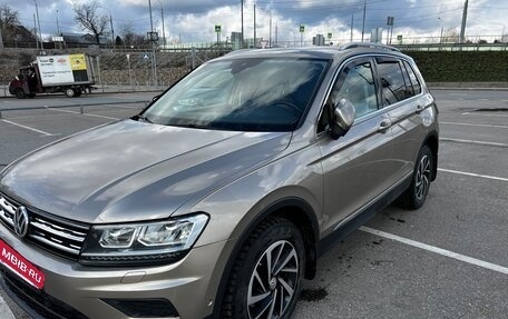 Volkswagen Tiguan II, 2019 год, 2 600 000 рублей, 4 фотография