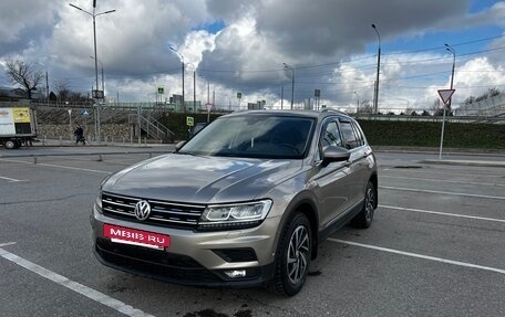 Volkswagen Tiguan II, 2019 год, 2 600 000 рублей, 5 фотография