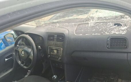 Volkswagen Polo VI (EU Market), 2018 год, 245 000 рублей, 3 фотография