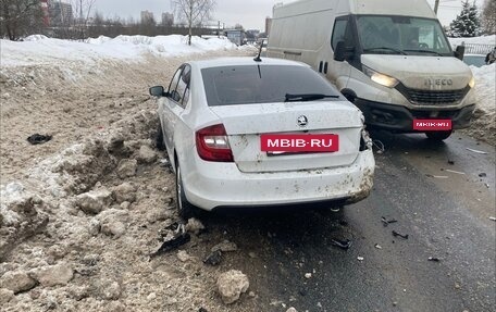 Skoda Rapid I, 2019 год, 450 000 рублей, 2 фотография