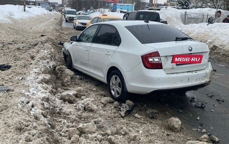 Skoda Rapid I, 2019 год, 450 000 рублей, 3 фотография
