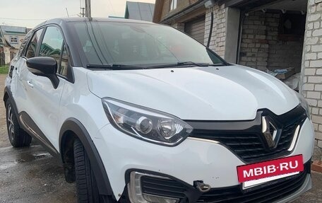 Renault Kaptur I рестайлинг, 2018 год, 800 000 рублей, 4 фотография