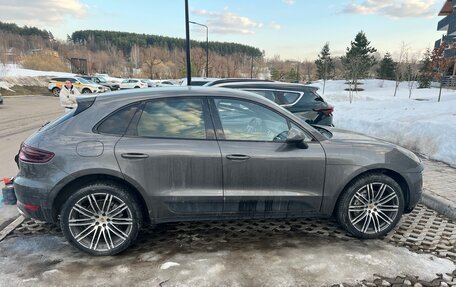 Porsche Macan I рестайлинг, 2015 год, 1 720 000 рублей, 2 фотография