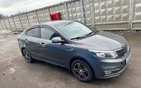 KIA Rio III рестайлинг, 2015 год, 600 000 рублей, 2 фотография