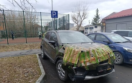 Renault Kaptur I рестайлинг, 2017 год, 720 000 рублей, 2 фотография