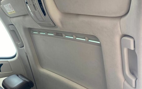 Audi A8, 2016 год, 2 050 000 рублей, 18 фотография