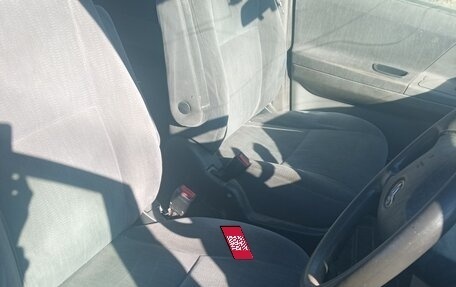 Toyota Noah III, 2002 год, 200 000 рублей, 8 фотография