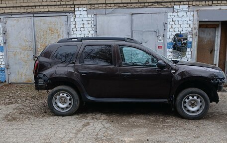 Renault Duster I рестайлинг, 2016 год, 365 000 рублей, 2 фотография
