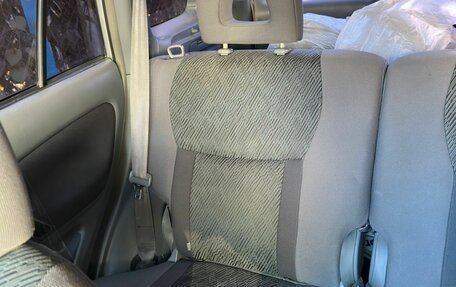 Toyota RAV4, 2003 год, 600 000 рублей, 11 фотография