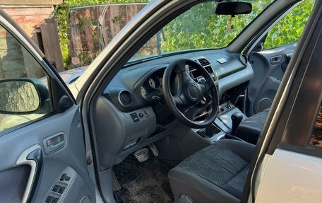 Toyota RAV4, 2003 год, 600 000 рублей, 9 фотография