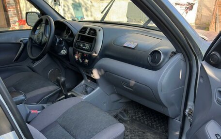 Toyota RAV4, 2003 год, 600 000 рублей, 8 фотография