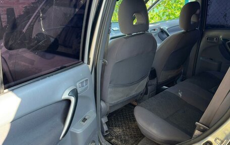 Toyota RAV4, 2003 год, 600 000 рублей, 19 фотография