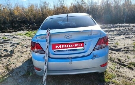 Hyundai Solaris II рестайлинг, 2011 год, 245 000 рублей, 4 фотография