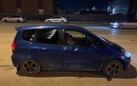 Honda Fit III, 2003 год, 135 000 рублей, 2 фотография