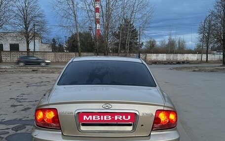 Hyundai Sonata IV рестайлинг, 2006 год, 115 000 рублей, 4 фотография